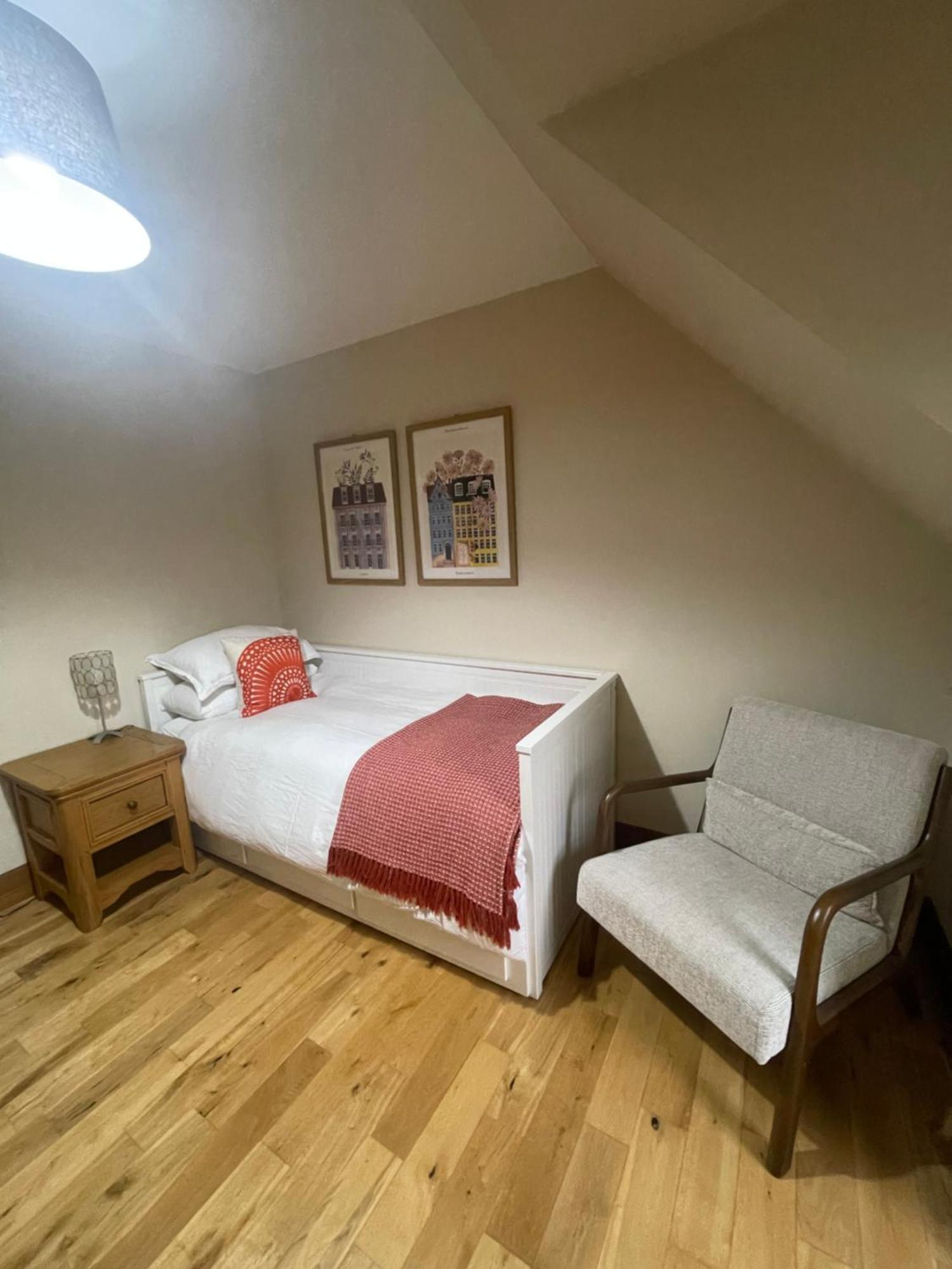 Head In The Skye - Healabhal Cottage Ose ภายนอก รูปภาพ